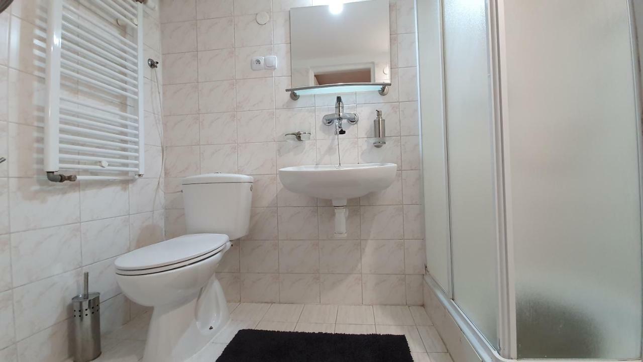 Apartmany Anna เบเชนยอวา ภายนอก รูปภาพ